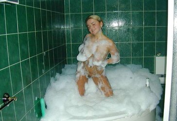 Russian Blond Fur Covered Biotch Fledgling