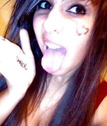 Jaw-Dropping emo self shooter