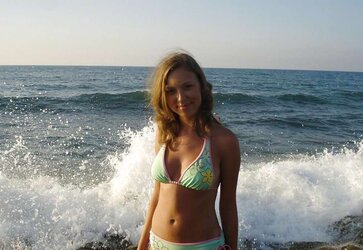Swimsuit Camel-Toe mix up
