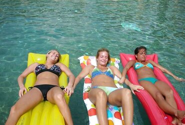Swimsuit Camel-Toe mix up