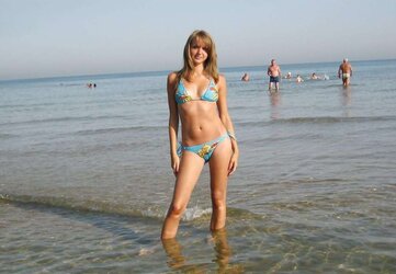 Swimsuit Camel-Toe mix up