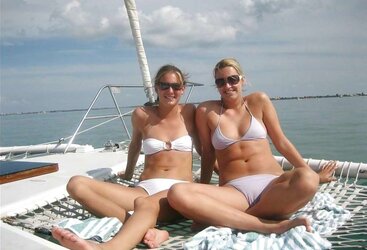 Swimsuit Camel-Toe mix up