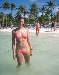 Swimsuit Camel-Toe mix up