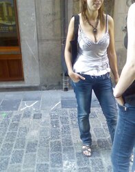 Escote de una amiga