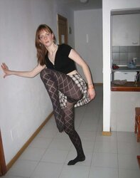 Nylon - upskirt - gam