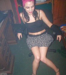Torrid and dark emo dame