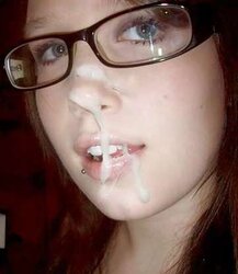 Adorable Teenager Facials with Glasses
