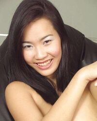 UBER-CUTE THAI - Ploy