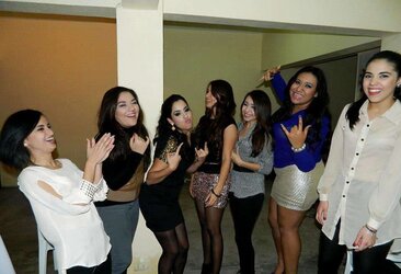 Mexicanas en pantimedias mexican chicks in tights