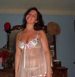 Mature moms, mummies and wives
