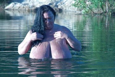 SABRINA MELONI 90L TITS 100% congenital