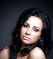Russian damsel Eugenia with cute D fun bags