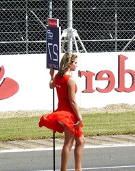 Race goddess cameltoe erotica five By twistedworlds
