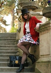 French Bloggers Mode with cool gams