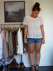 French Bloggers Mode with cool gams
