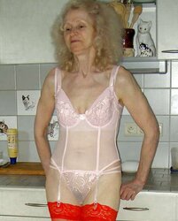 Josee UNSHAVED VAGINA OLD GRANNY 70 y ...