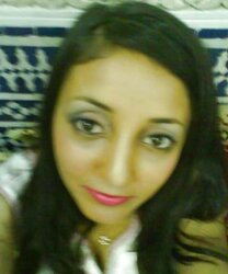 Non-porno Arab woman, with or sans hijab III
