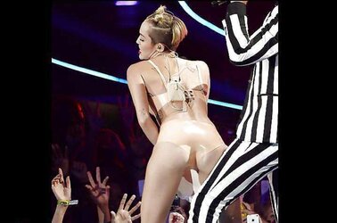Handsome Nasty Miley Cyrus on MTV VMAs August