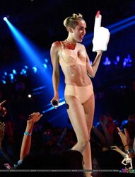Handsome Nasty Miley Cyrus on MTV VMAs August