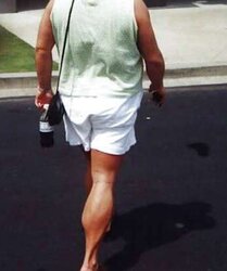 Giant breats, huge gams
