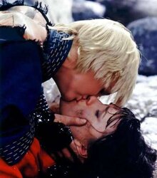 Lucy Lawless And Renee O Connor By twistedworlds