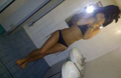 Amazeing facebook teenager from the uk called emma highly killer