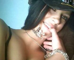 Amazeing facebook teenager from the uk called emma highly killer