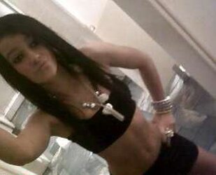 Amazeing facebook teenager from the uk called emma highly killer