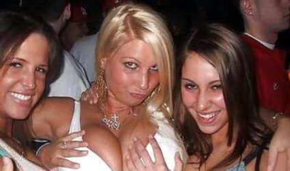 MEATY HOOTERS - TAUT TOPS