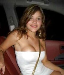 MEATY HOOTERS - TAUT TOPS