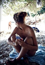 Scorching woman(s)