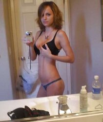Quelque coquine a qui je les prete