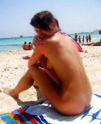 Quelque coquine a qui je les prete