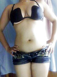Luxurious Filipina Mirasol
