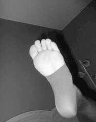 Soles ebony and white position