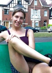 Upskirt Bi-Otches