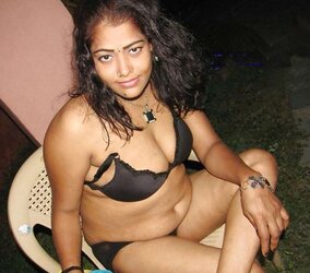 INDIAN INEXPERIENCED BEVY XV