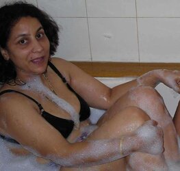 INDIAN INEXPERIENCED BEVY XV