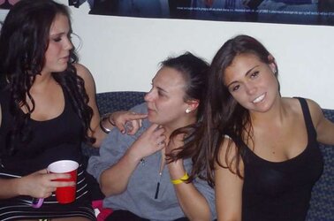 FaceBook Thong Glimpse