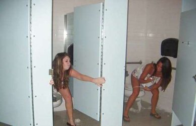 FaceBook Thong Glimpse