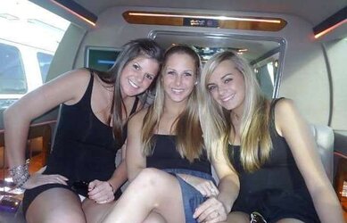FaceBook Thong Glimpse