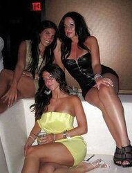FaceBook Thong Glimpse