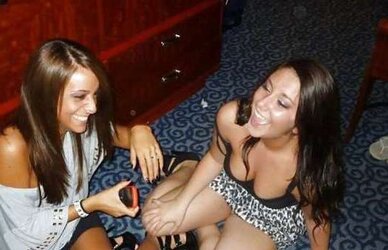 FaceBook Thong Glimpse