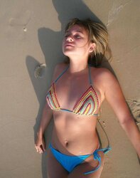 BEAUTIFUL FEMMES IN SUPER-HOT SWIMSUITS II