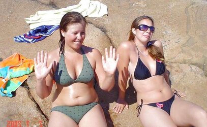 BEAUTIFUL FEMMES IN SUPER-HOT SWIMSUITS II