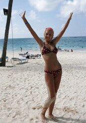 BEAUTIFUL FEMMES IN SUPER-HOT SWIMSUITS II