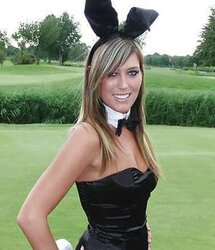 Marlous as jaw-dropping Bunny