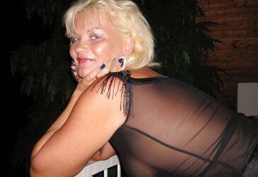Gina White like Australia