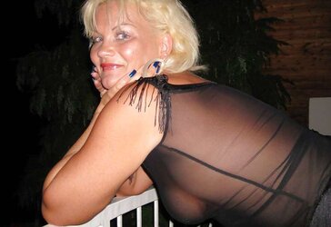 Gina White like Australia