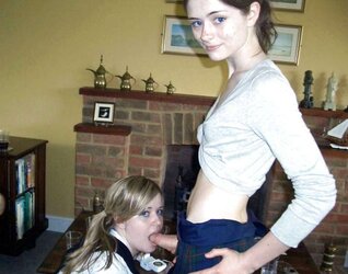 Super-Cute Femmes for a good Thursday Afternoon